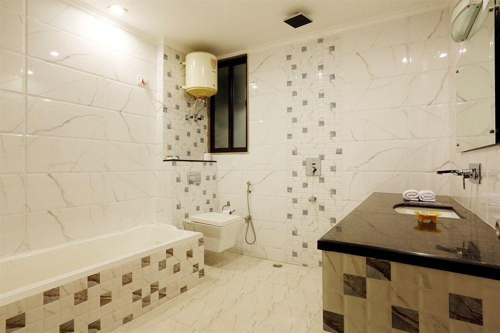 Hotel Townhouse 517 La Sapphire Near Delhi Airport