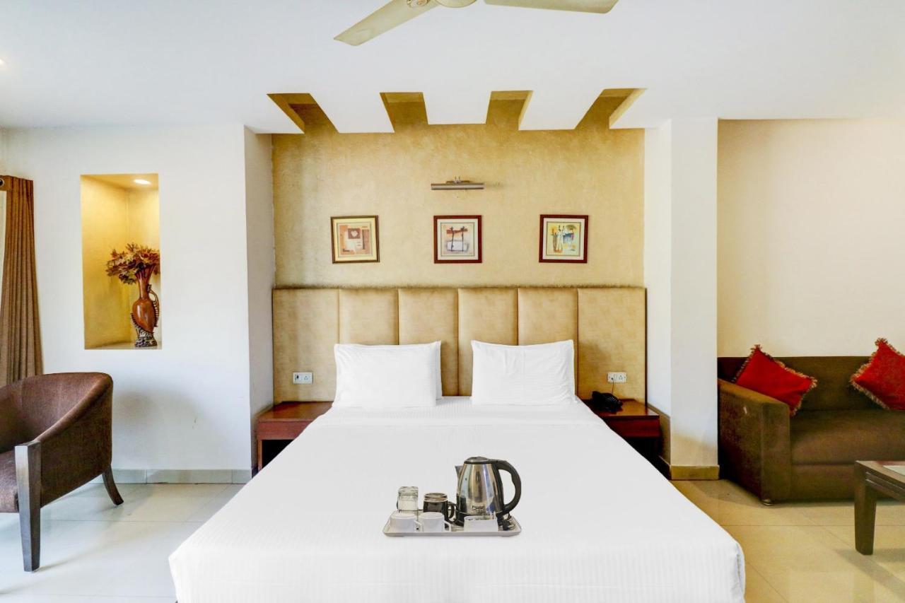 Townhouse 517 La Sapphire Near Delhi Airport 4* New Delhi