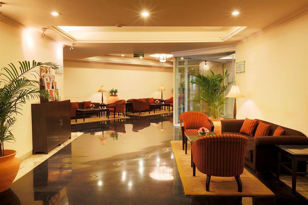 Townhouse 517 La Sapphire Near Delhi Airport